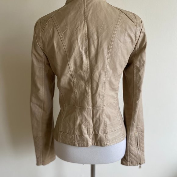 Marc New York Andrew Marc Elegant Designer Outwear - Picture 9 of 12